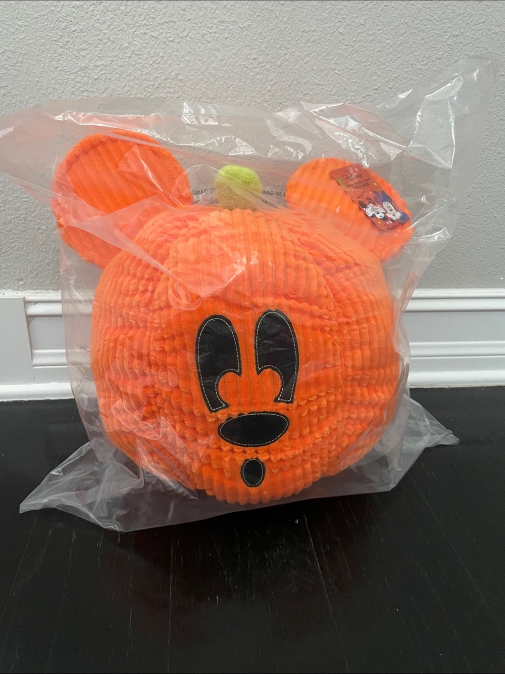 Disney Halloween Mickey
Pumpkin Plush